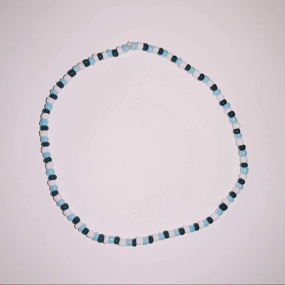 “VSCO” Blue, Black, And White Choker